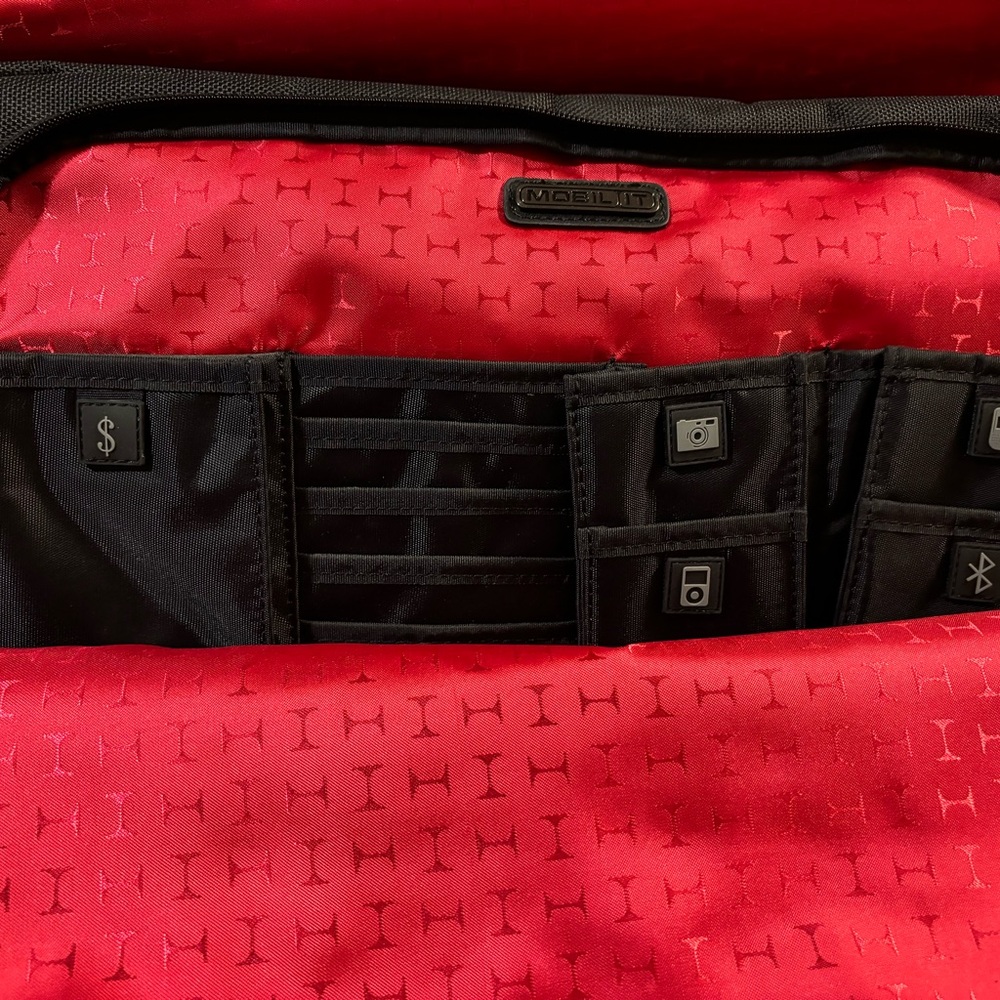 Mobil It Computer Case, Good Used Condition - Picture 3 of 5